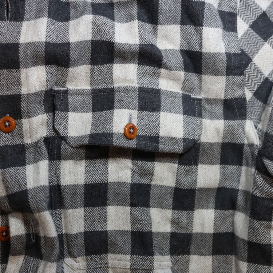 Bayman's Herringbone Gingham Flannel Shirt - Atlantic Rancher CompanyBayman's Herringbone Gingham Flannel ShirtShirtsAtlantic Rancher CompanyPiney02SCharcoal GinghamBayman's Herringbone Gingham Flannel Shirt