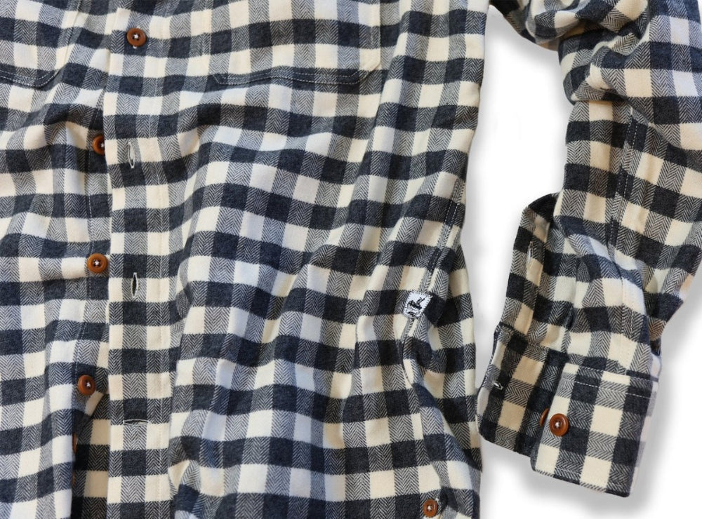 Bayman's Flannel Shirt - Atlantic Rancher CompanyBayman's Flannel ShirtAtlantic Rancher CompanyPiney02 - Car - CRGinCharcoal/Cream GinghamSBayman's Flannel Shirt Atlantic Rancher Company